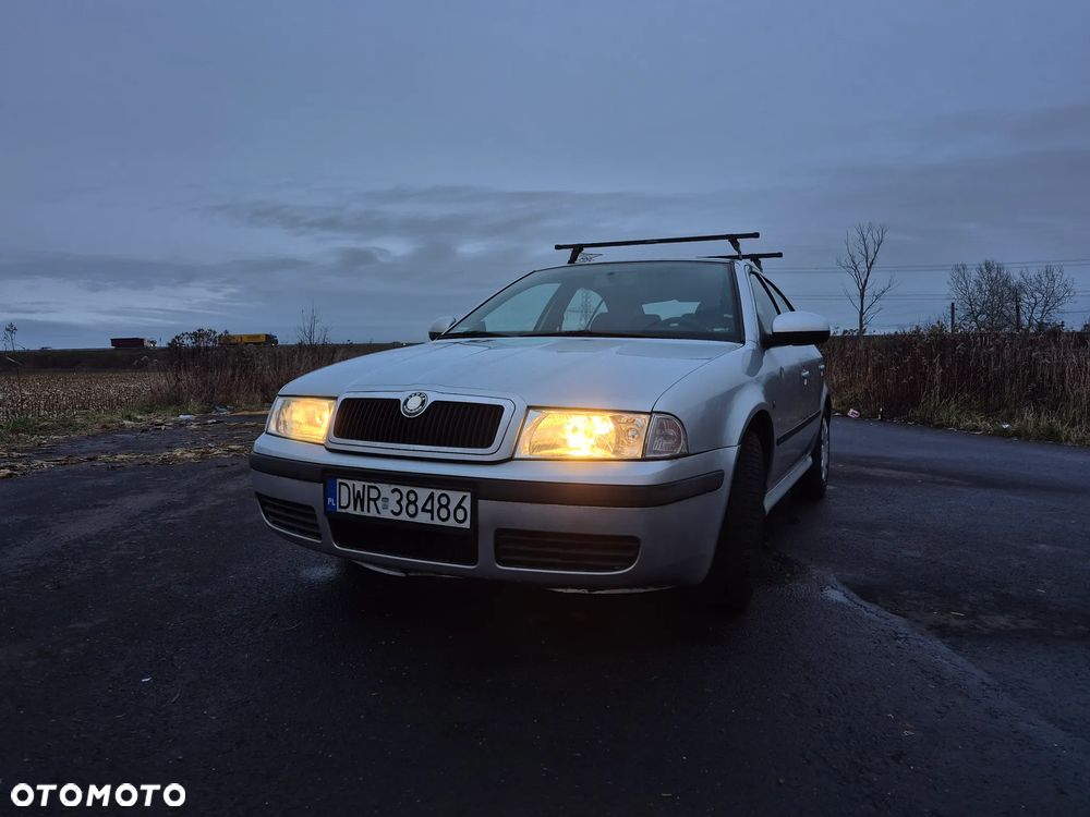 Skoda Octavia 1.6 Tour - 21