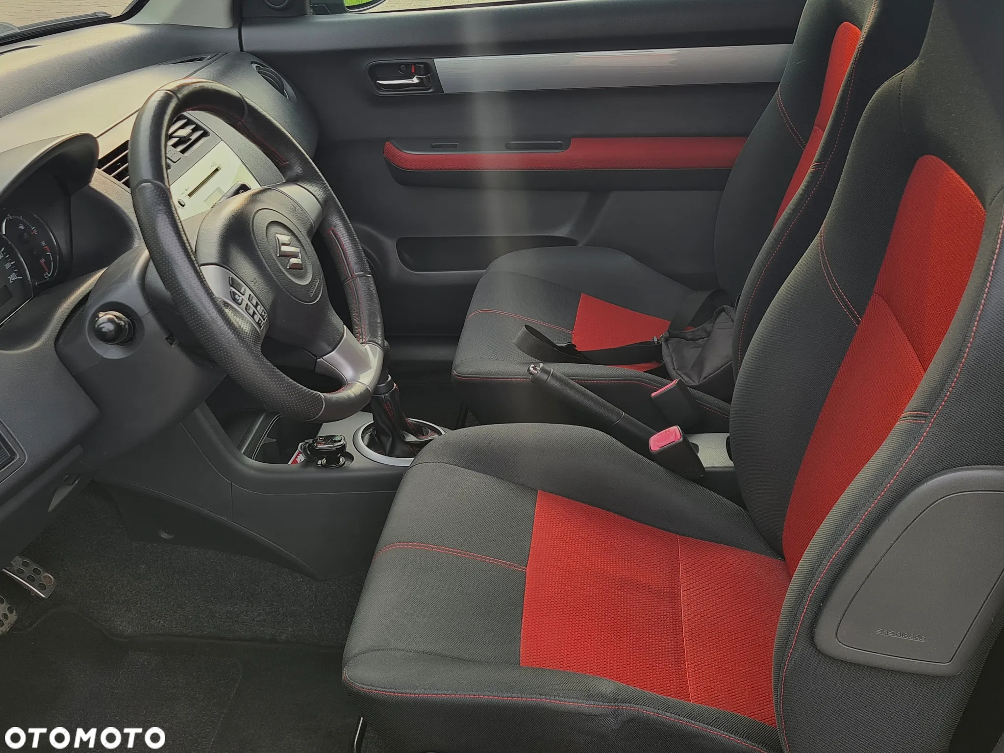 Suzuki Swift 1.6 Sport - 11