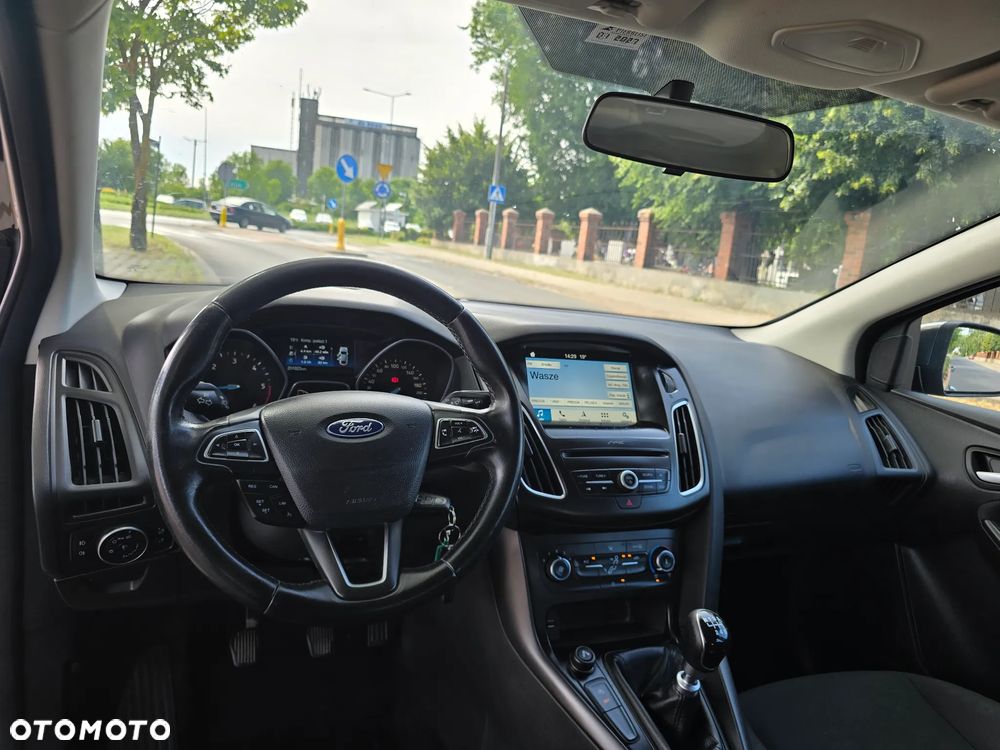 Ford Focus 1.5 TDCi DPF Start-Stopp-System Business - 14