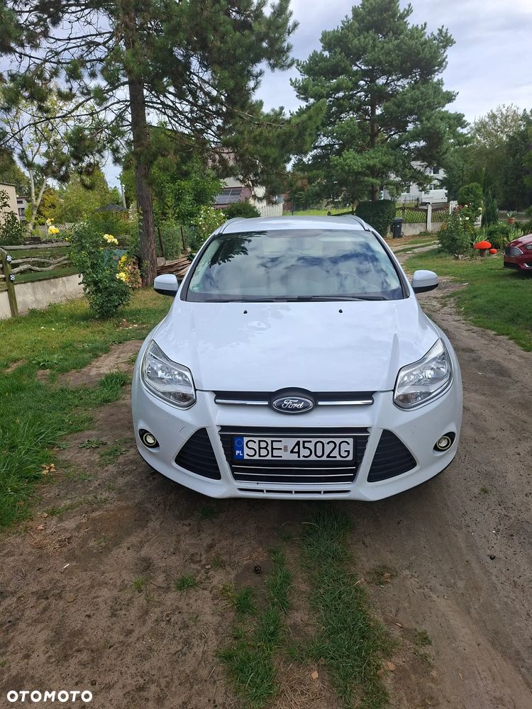 Ford Focus 1.6 Ambiente - 2