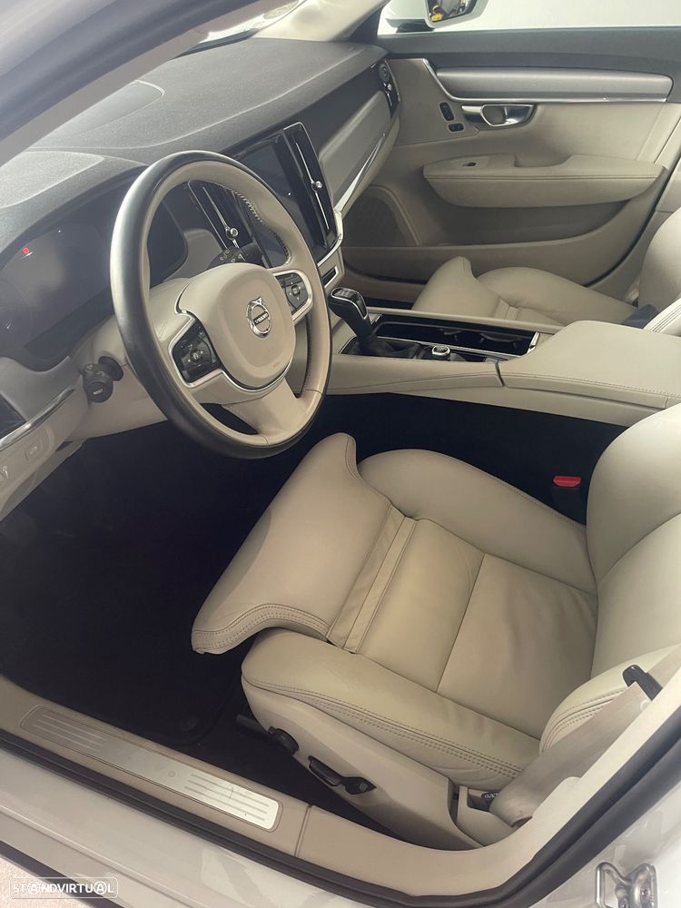 Volvo V90 2.0 D4 Momentum Plus - 7
