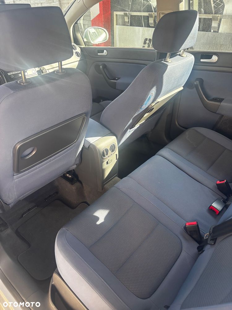 Volkswagen Golf 1.9 TDI Comfortline DSG - 18
