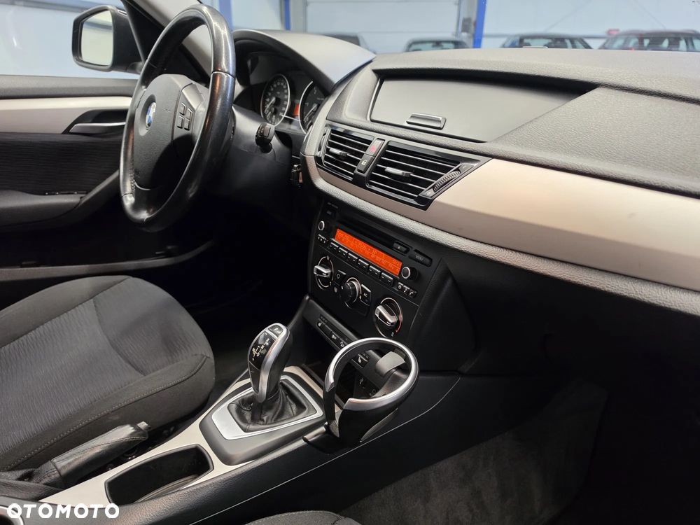BMW X1 xDrive18d Sport Line - 24