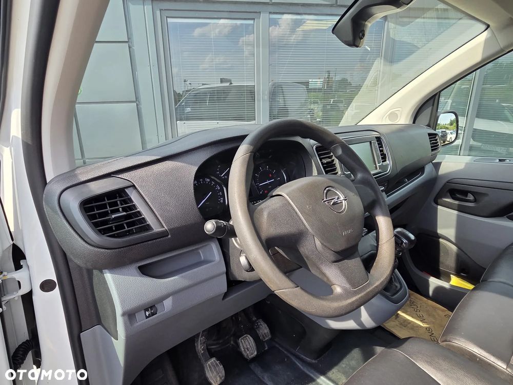 Opel VIVARO - 32