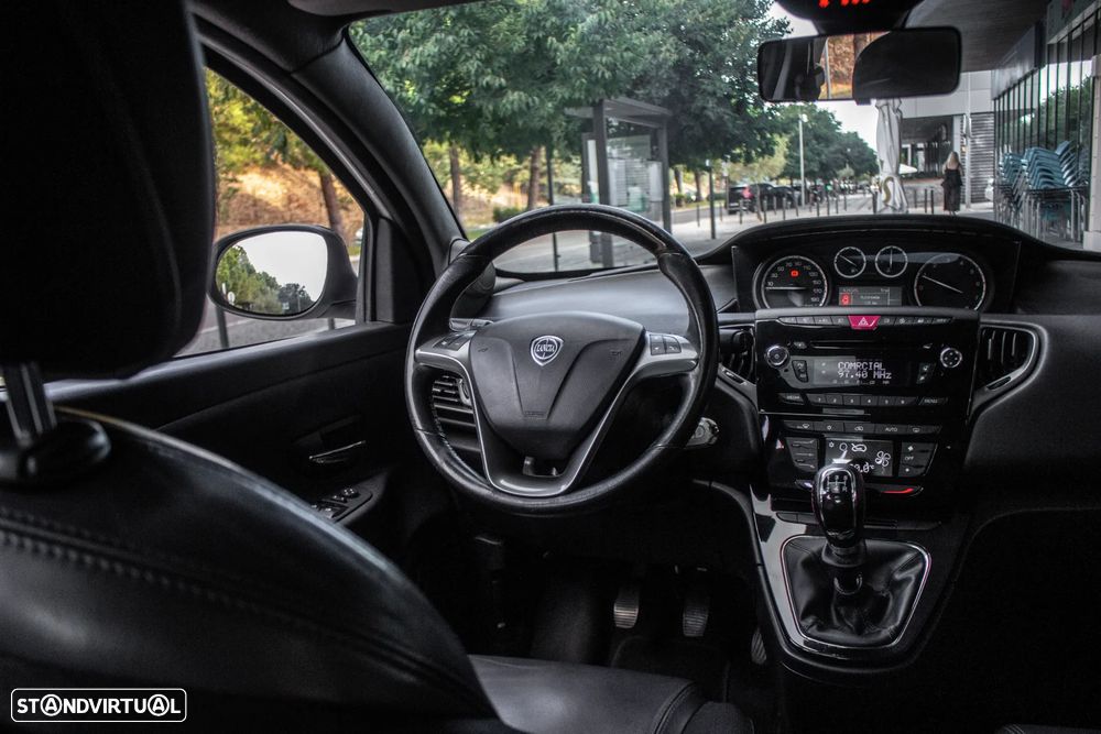 Lancia Ypsilon 1.2 S&S Urban - 27