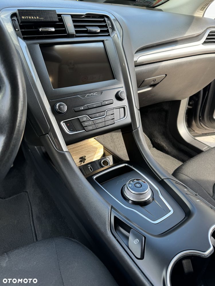Ford Mondeo - 13