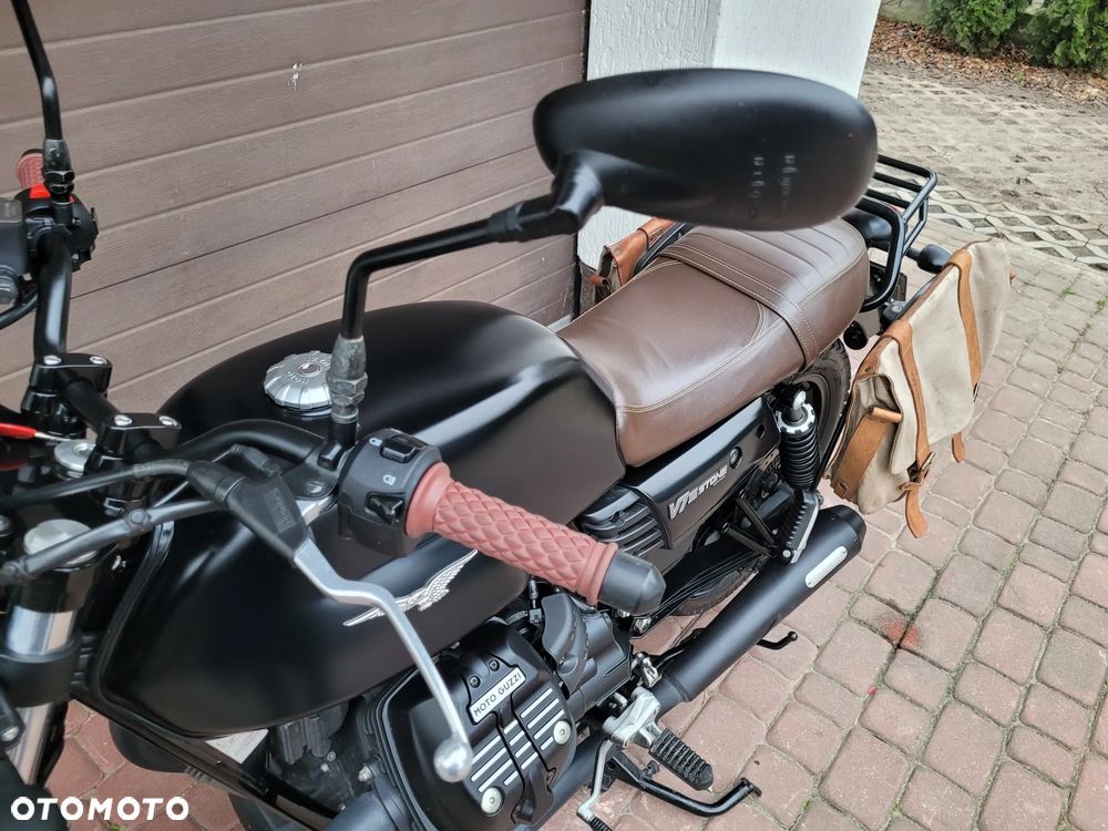 Moto Guzzi V7 - 21