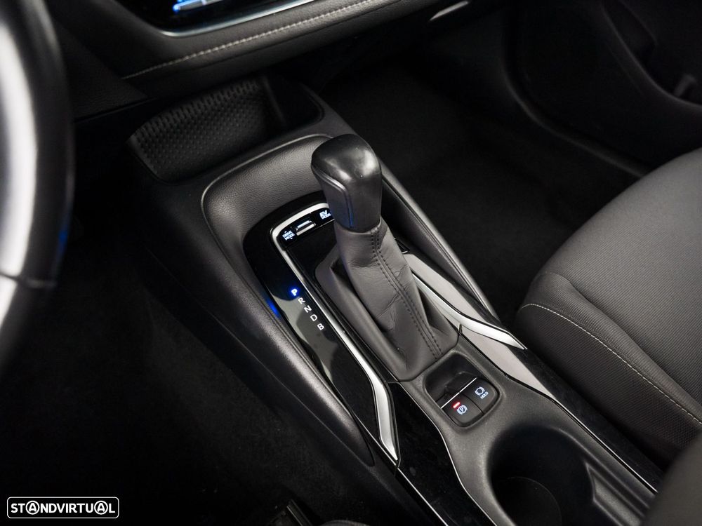 Toyota Corolla 1.8 Hybrid Comfort - 24