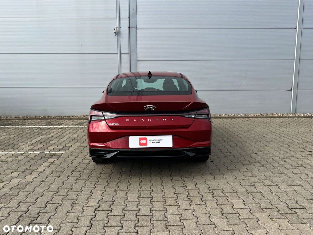 Hyundai Elantra 1.6 Smart - 8