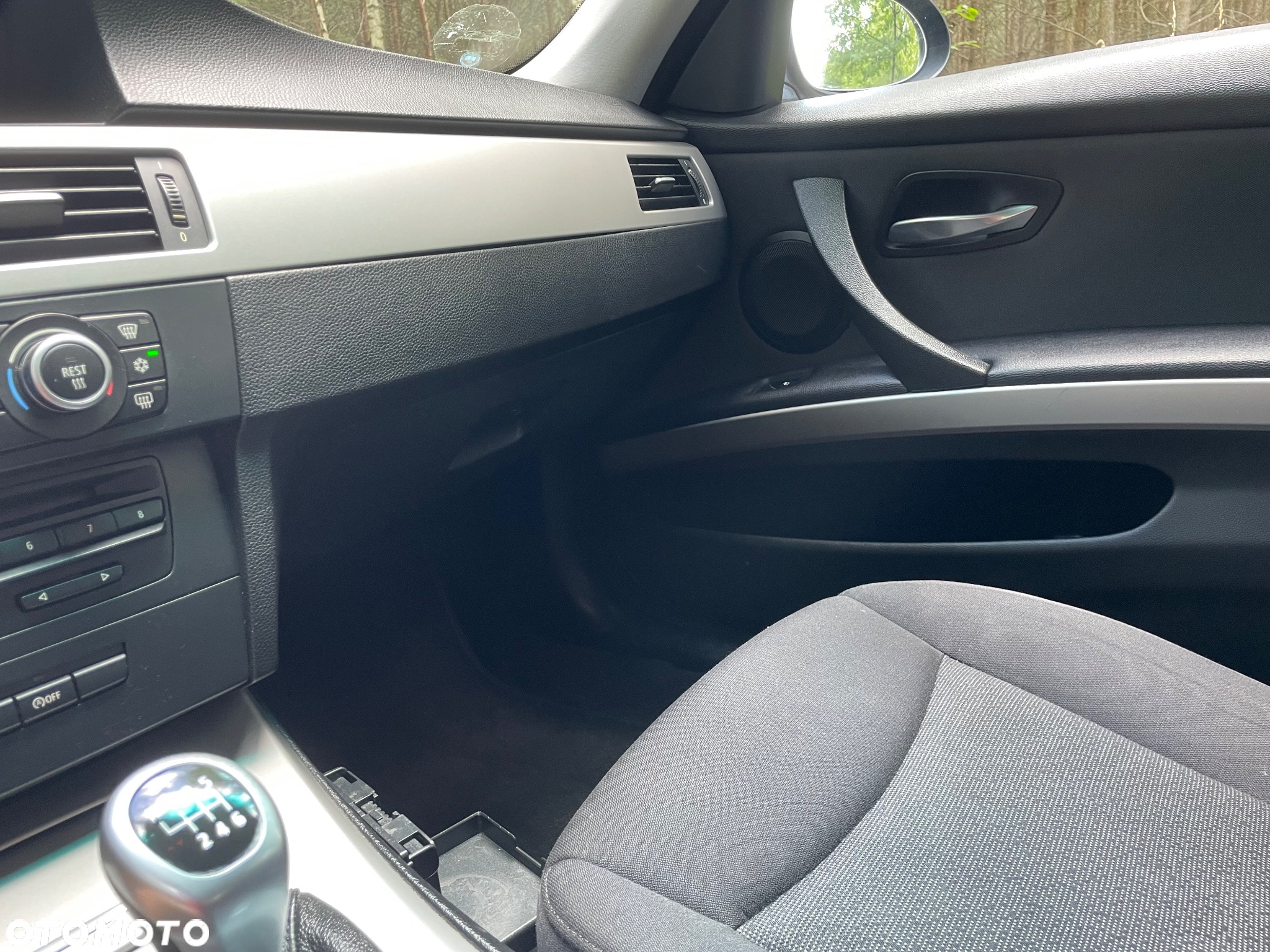 BMW Seria 3 320d DPF Touring - 22