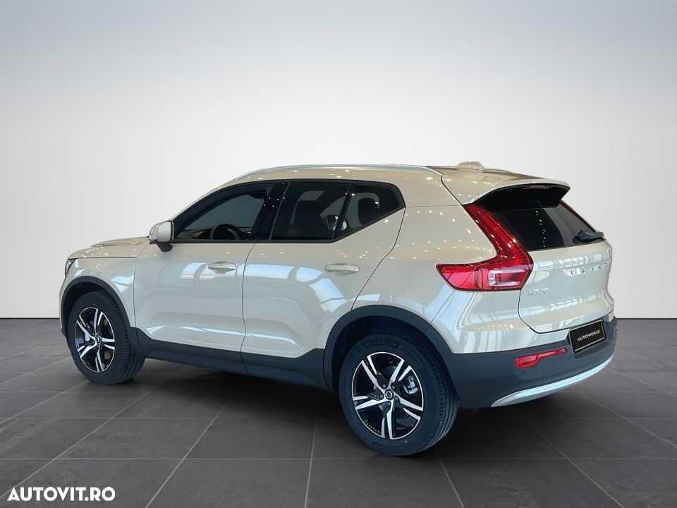 Volvo XC 40 B3 AT FWD MHEV Core - 4