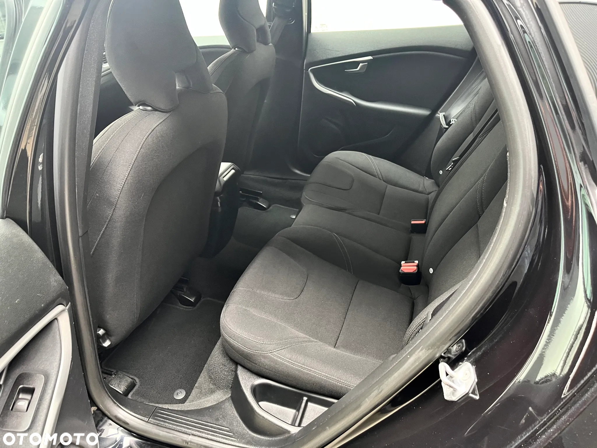 Volvo V40 D2 - 27