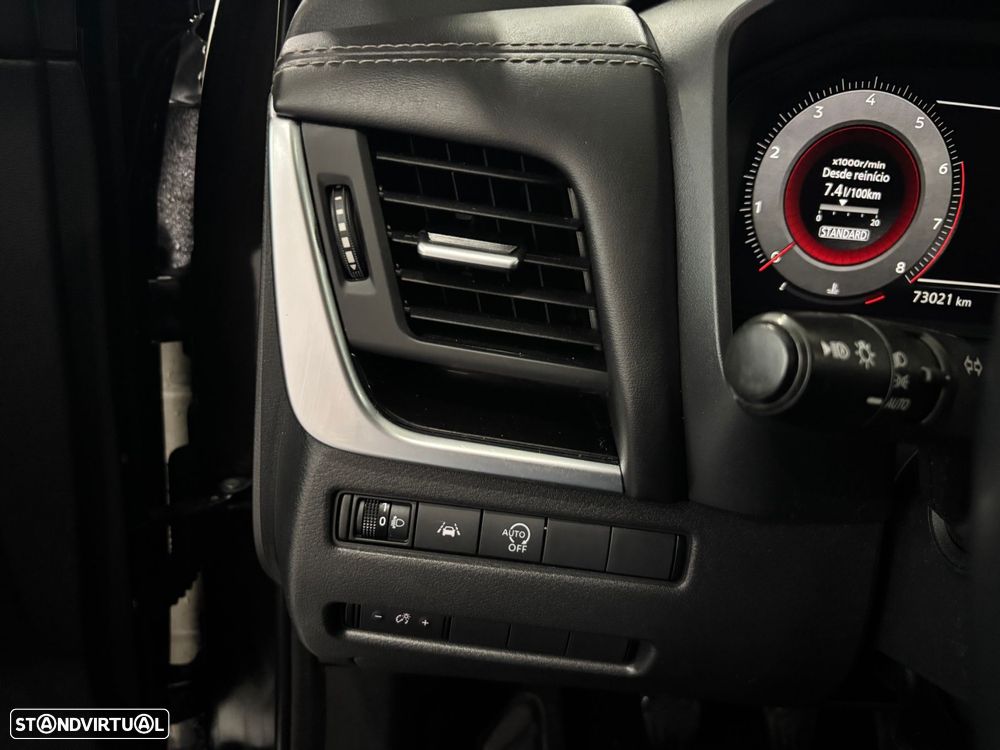 Nissan Qashqai 1.3 DIG-T N-Connecta - 18