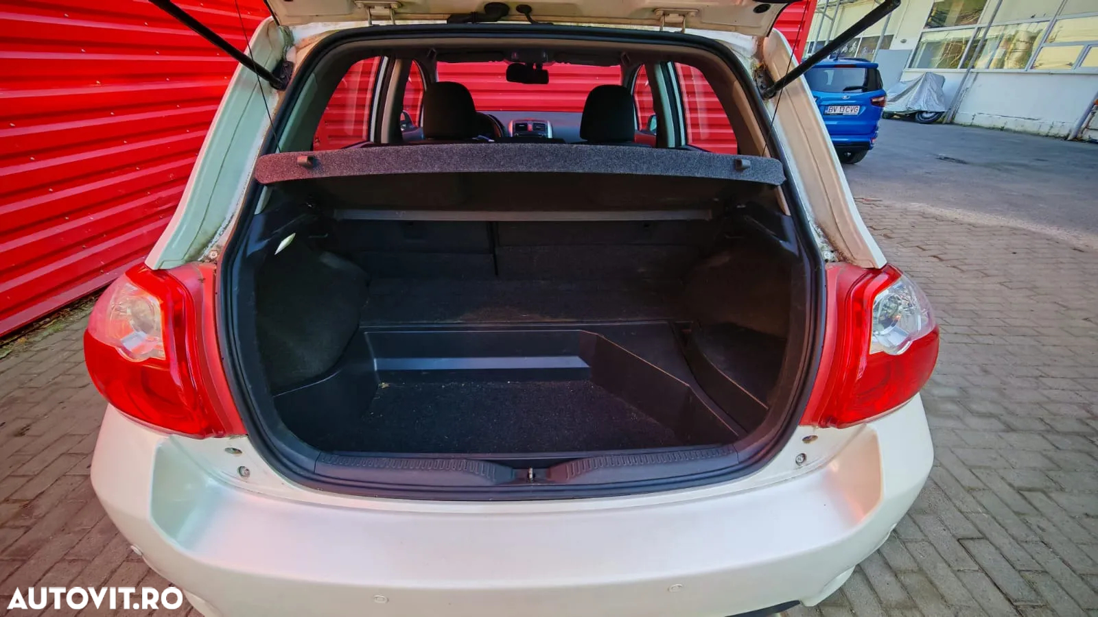 Toyota Auris 1.8 Hybrid Life - 28