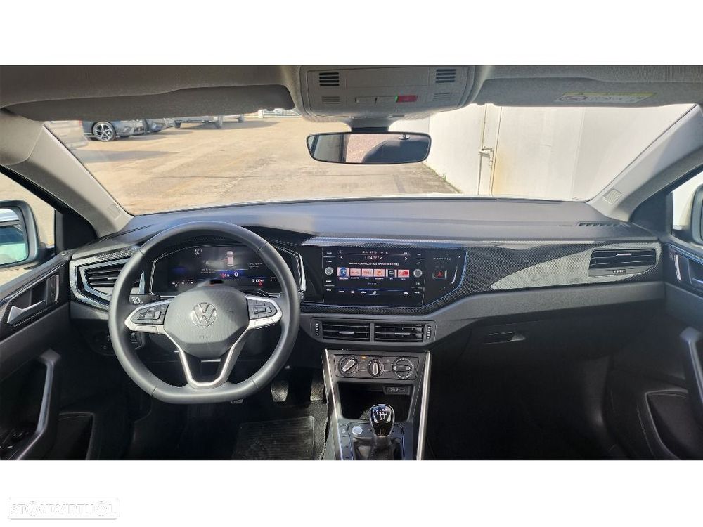 VW Taigo 1.0 TSI Urban DSG - 8