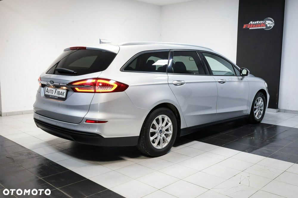 Ford Mondeo - 13