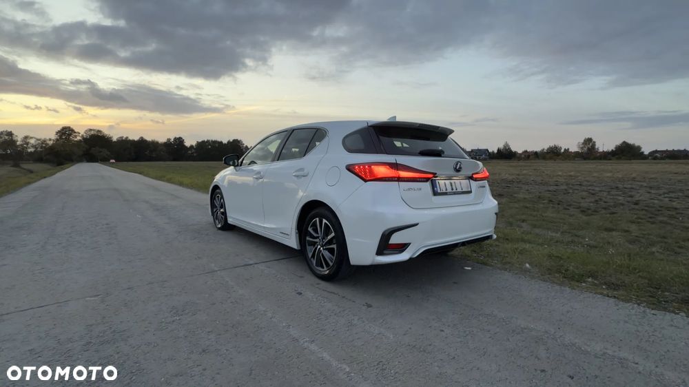 Lexus CT 200h Elegance - 1