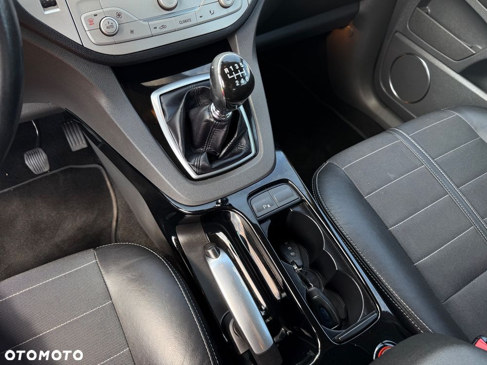 Ford Kuga 2.0 TDCi 4WD Trend - 24