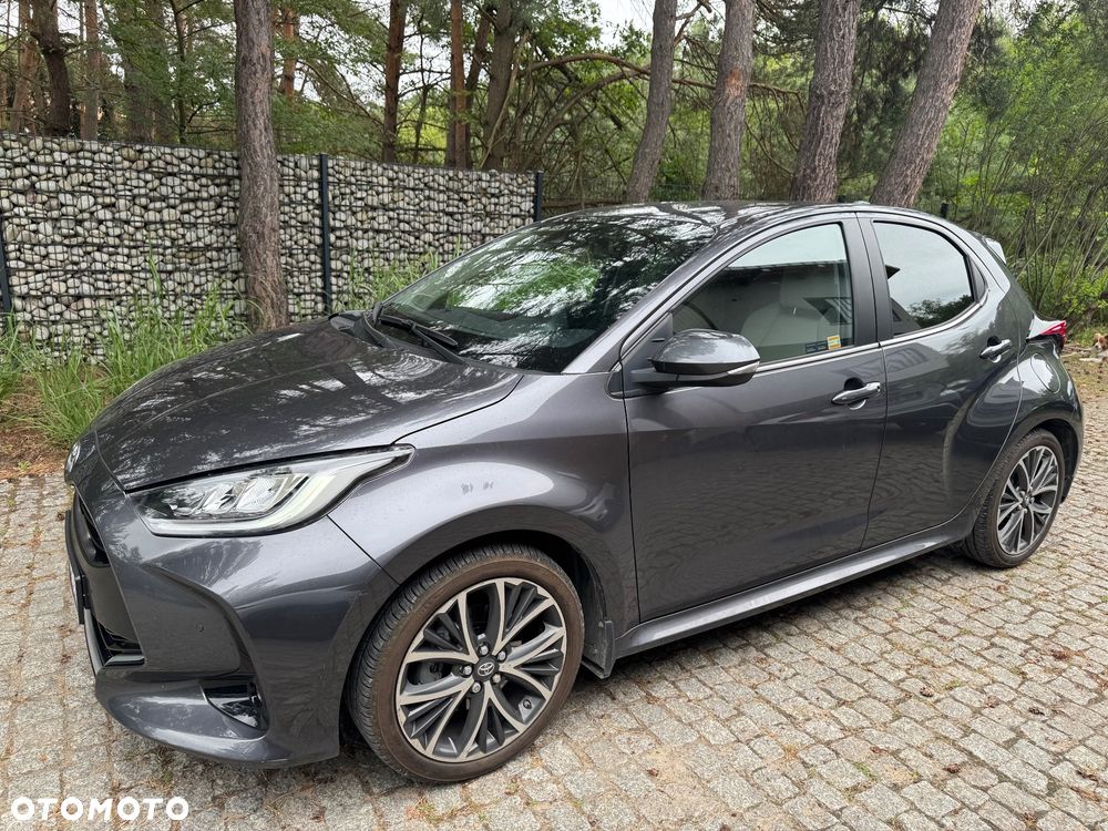 Toyota Yaris Hybrid 1.5 Executive - 1