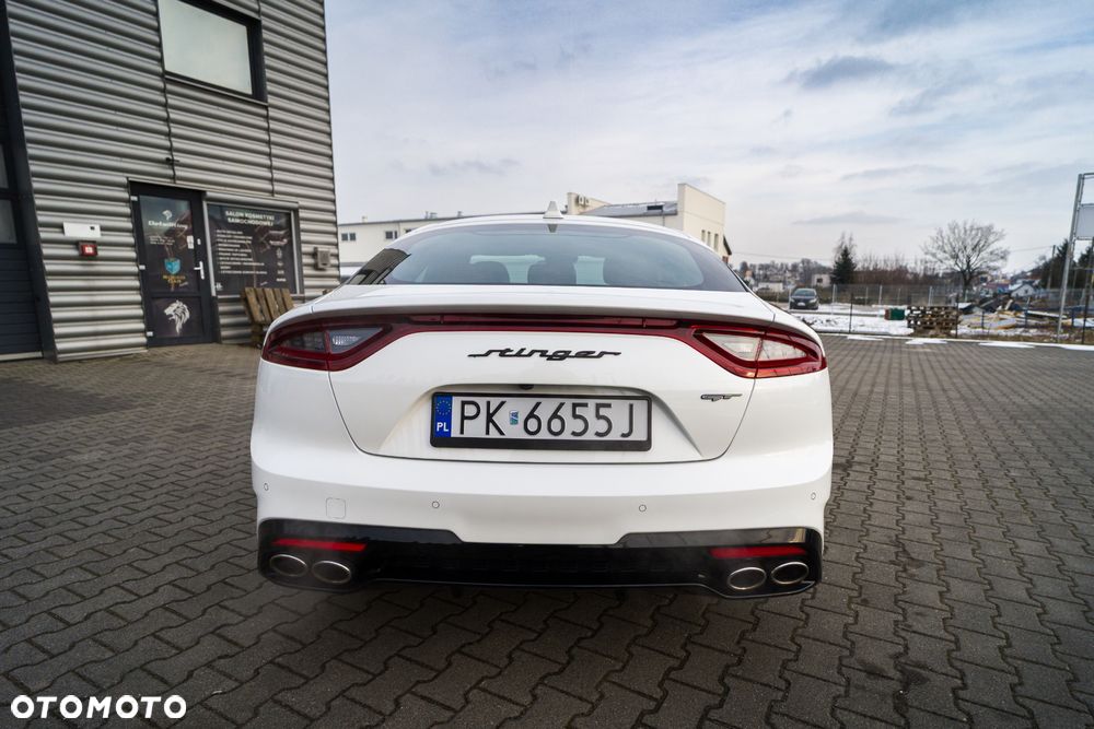 Kia Stinger 3.3 T-GDI V6 GT AWD - 9