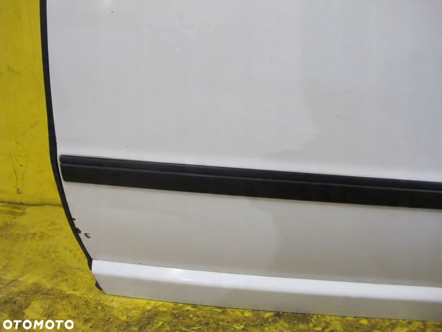 SKODA SUPERB I 1 DRZWI TYŁ LEWE 1026 BIAŁE - 9