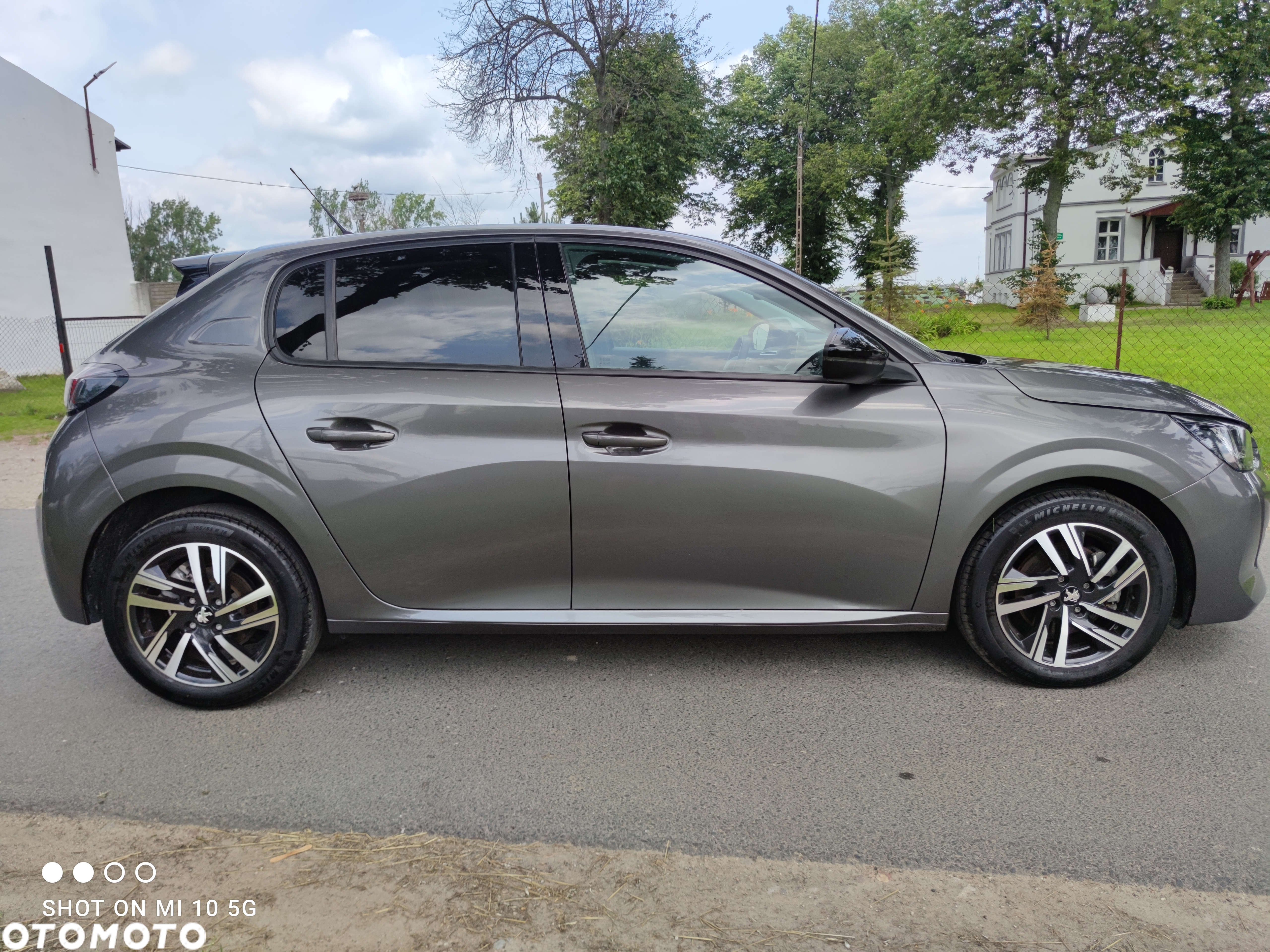 Peugeot 208 PureTech 100 Allure - 8