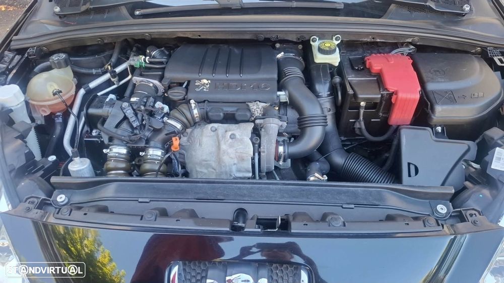Peugeot 308 1.6 HDi Premium - 23