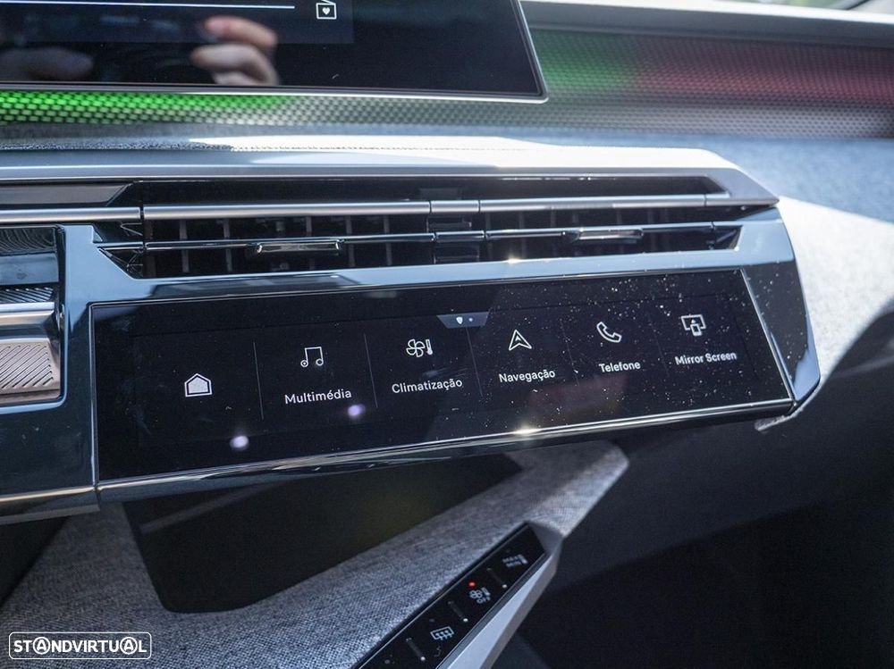 Peugeot E-3008 73 kWh GT - 36