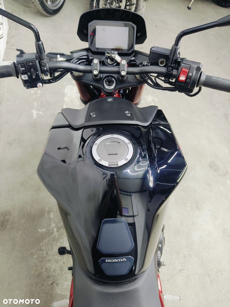 Honda Hornet - 14