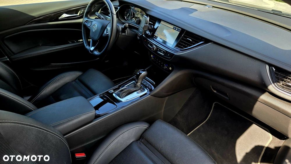 Opel Insignia CT 1.6 T Exclusive S&S - 19