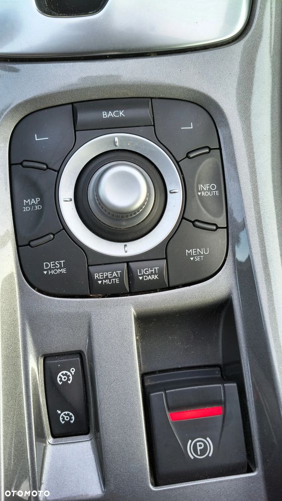 Renault Laguna 2.0 dCi Bose Edition - 38