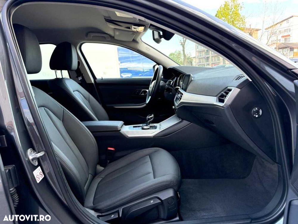 BMW Seria 3 320i AT - 18