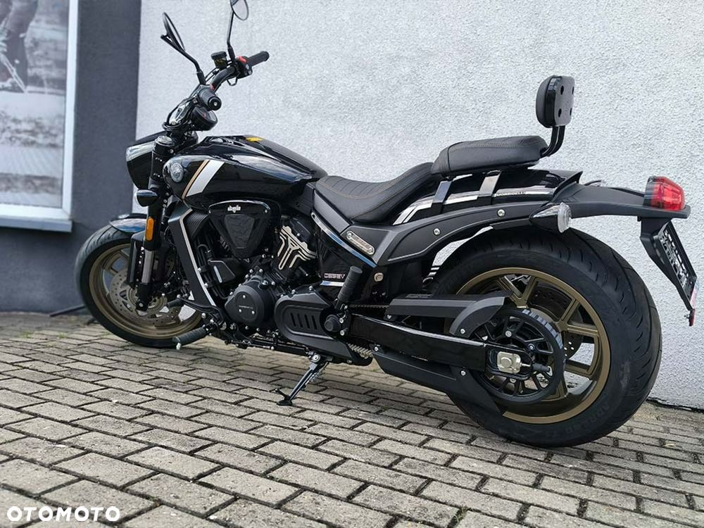 Morbidelli C652V - 12