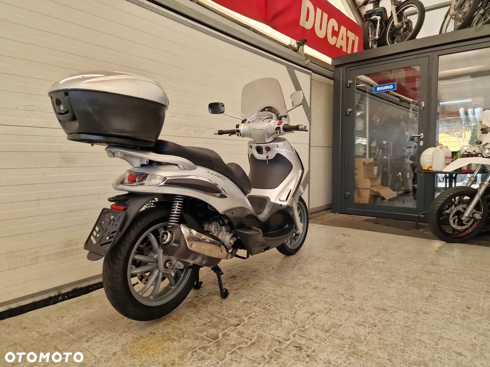 Piaggio Beverly - 20