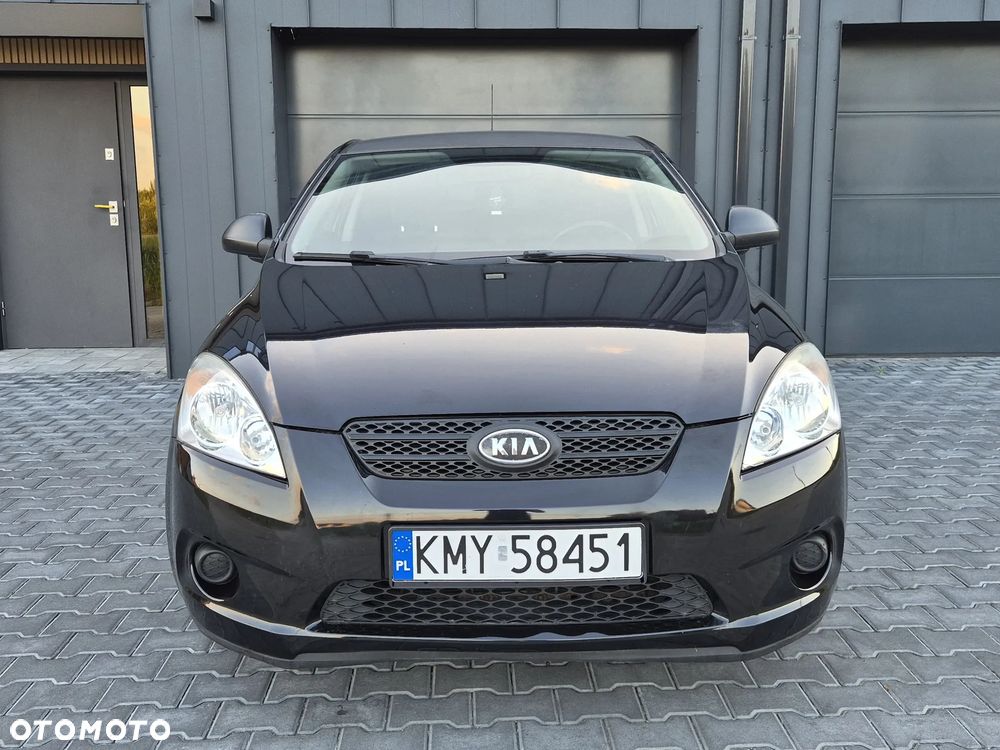 Kia ProCeed - 9