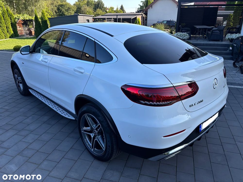 Mercedes-Benz GLC 200 4Matic 9G-TRONIC AMG Line Plus - 10