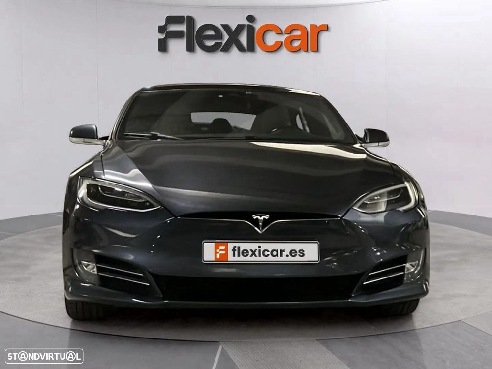 Tesla Model S - 7