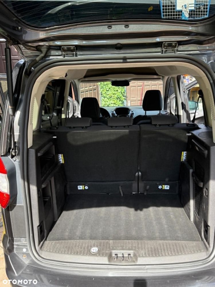 Ford Tourneo Courier 1.0 EcoBoost Titanium - 2