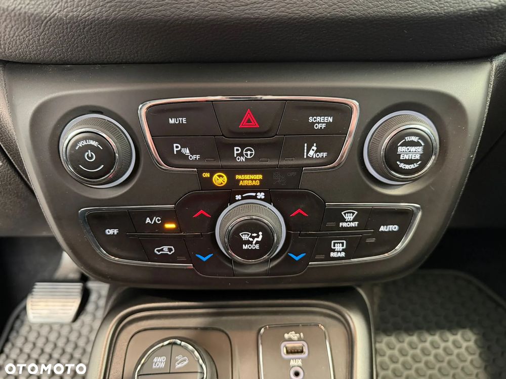 Jeep Compass 2.0 MJD Trailhawk 4WD S&S - 21