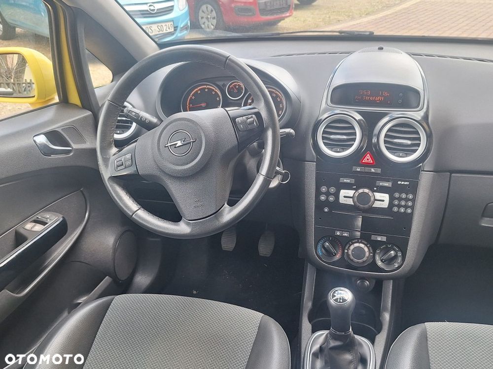 Opel Corsa 1.4 16V Sport - 8