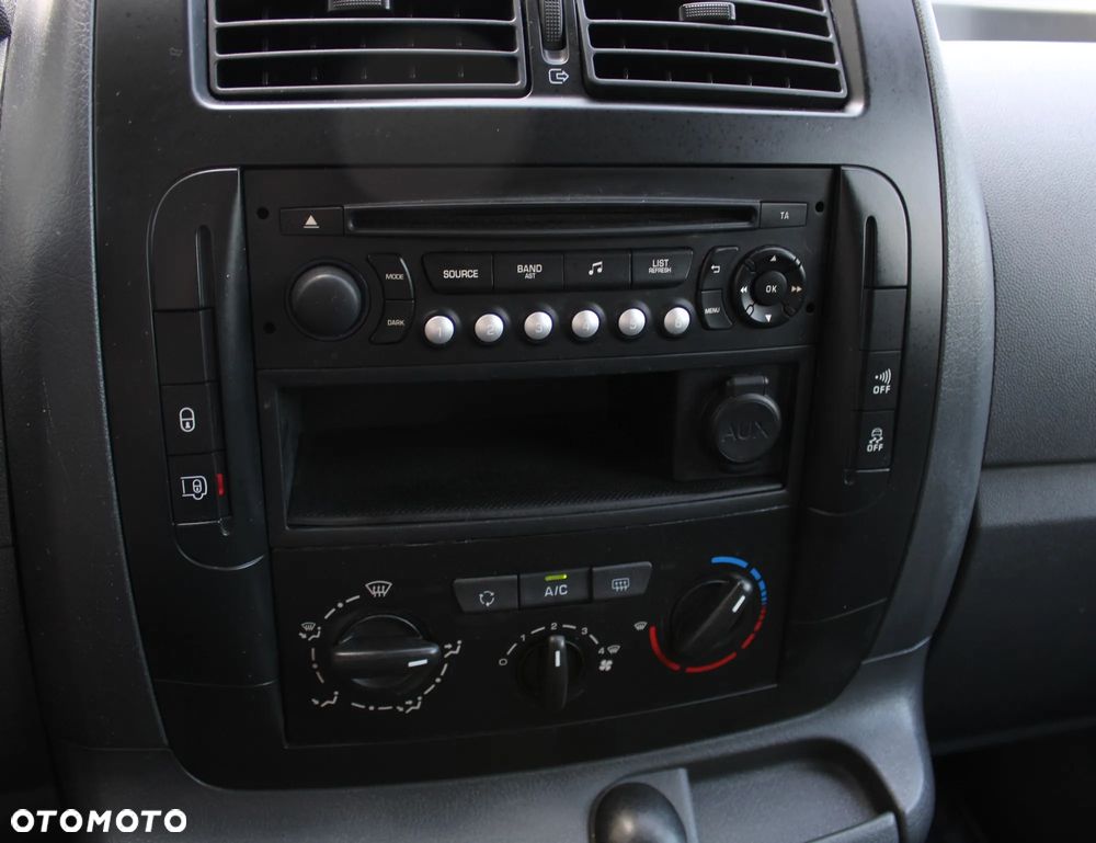 Peugeot EXPERT Jumpy Scudo - 31