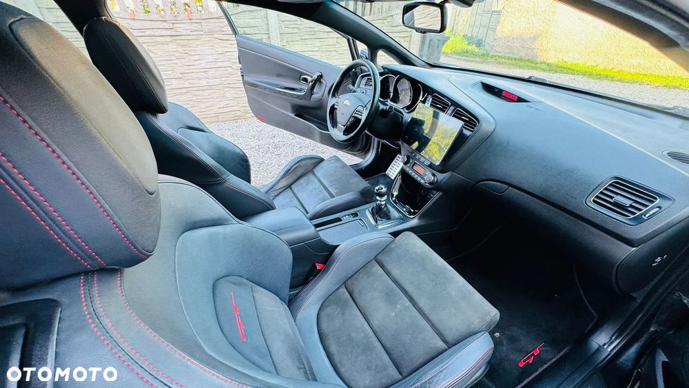 Kia Ceed 1.6 T-GDI GT-Challenge - 25