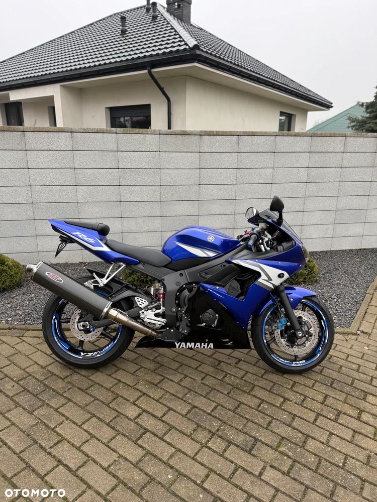 Yamaha R6 - 3