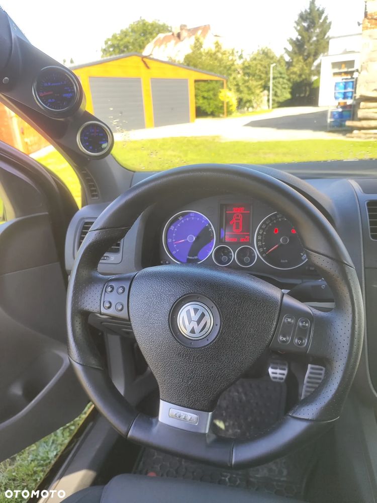 Volkswagen Golf - 11