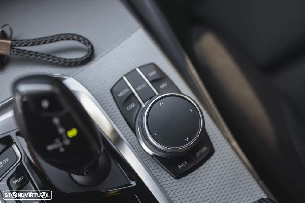 BMW 520 d Auto - 26