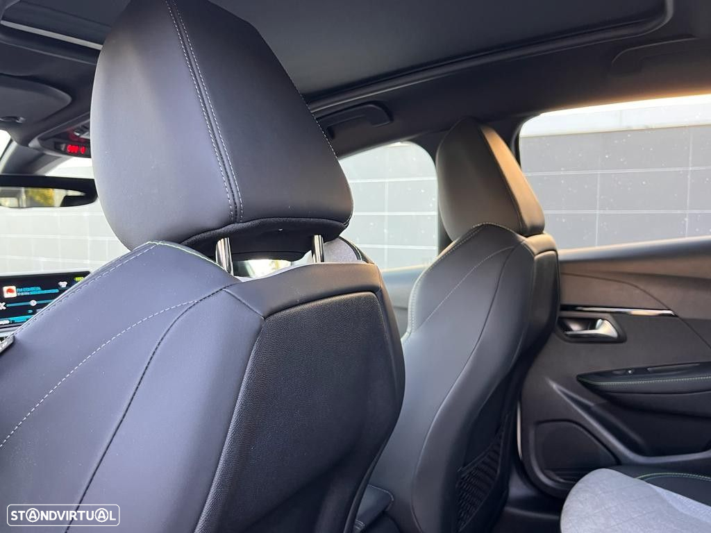 Peugeot e-208 50 kWh GT Pack - 11