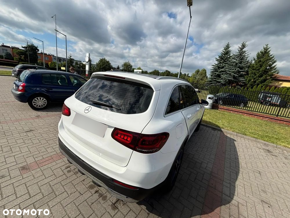 Mercedes-Benz GLC 220 d 4-Matic - 4