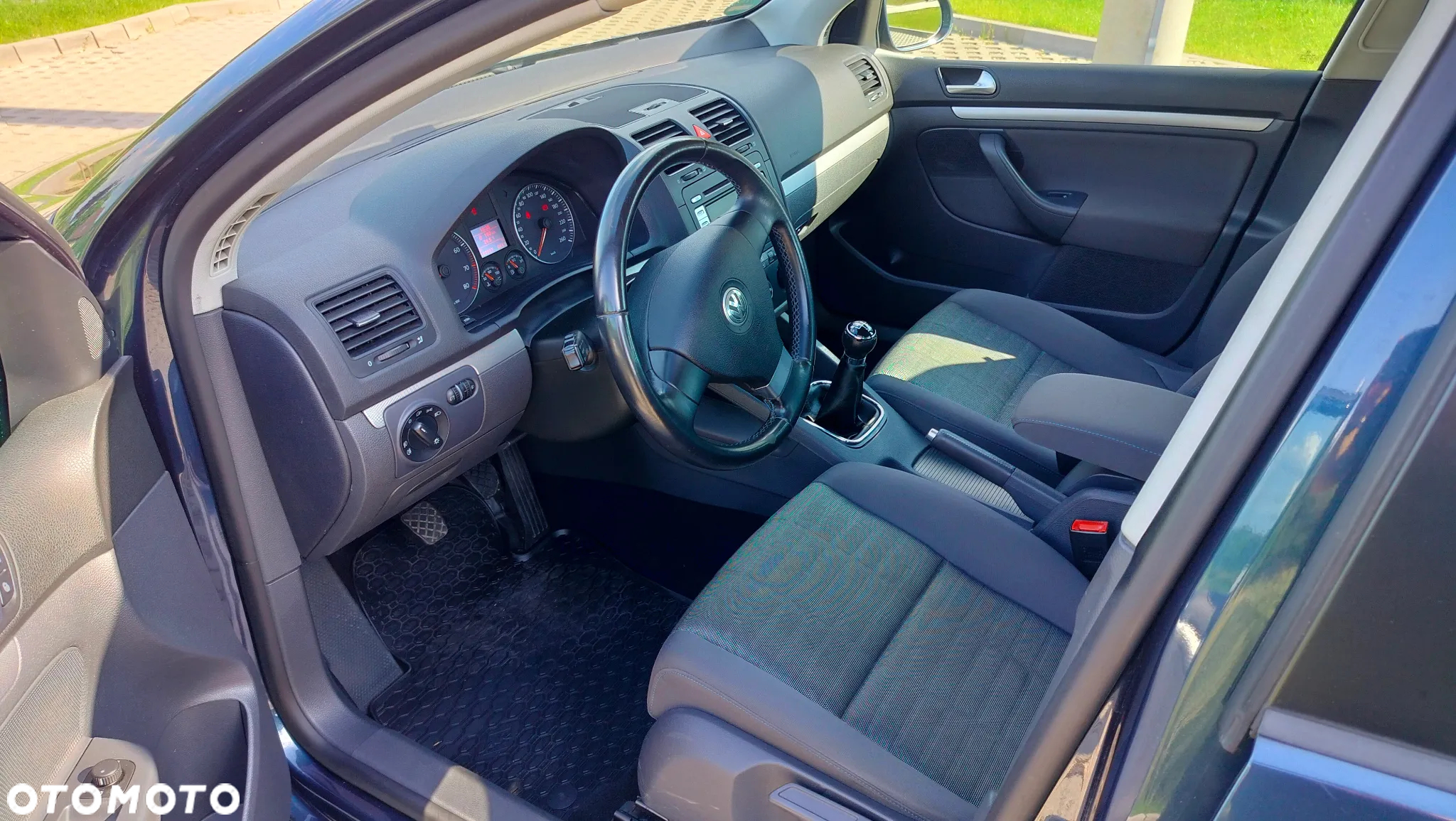 Volkswagen Golf 1.6 Tour - 24