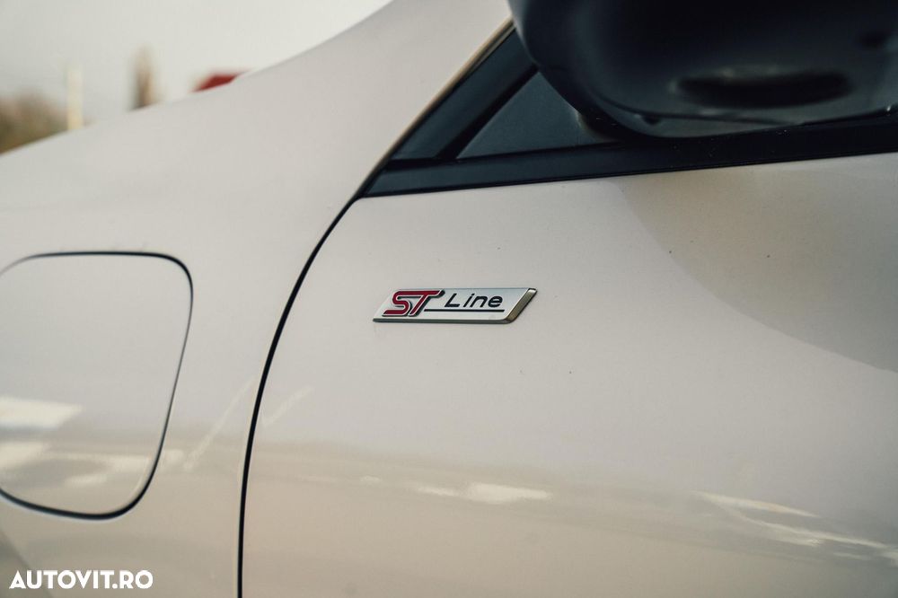 Ford Kuga 2.5 Duratec PHEV Titanium - 16