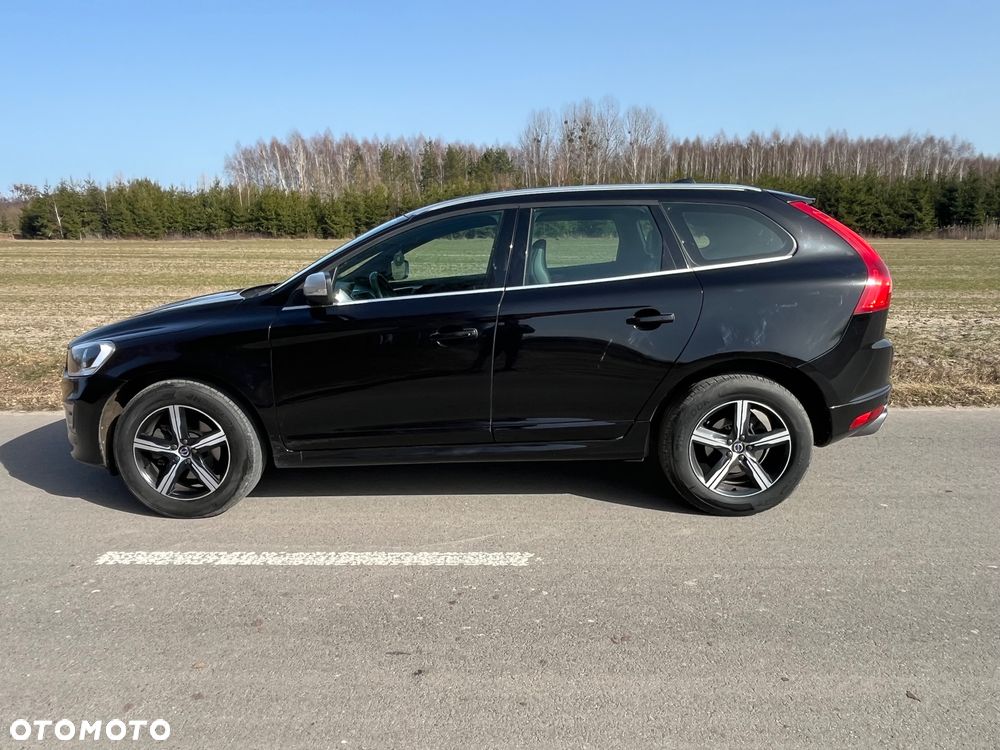 Volvo XC 60 D3 Drive-E R-Design Momentum - 3